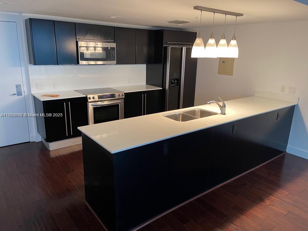 ONYX ON THE BAY CONDO - Residential