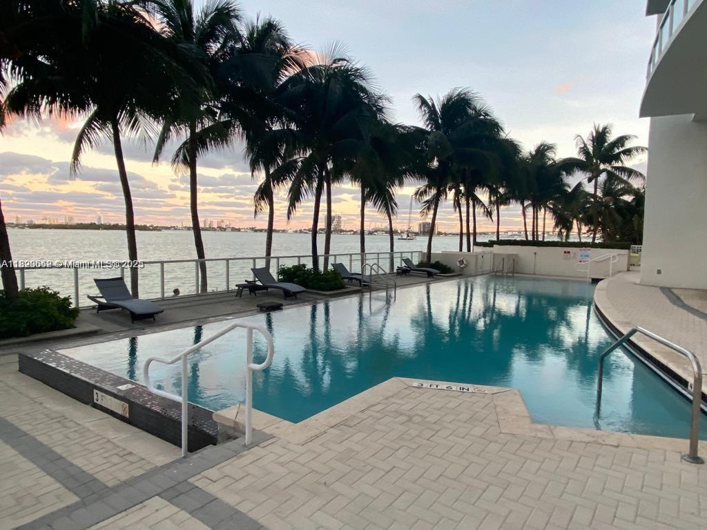 ONYX ON THE BAY CONDO - Residential