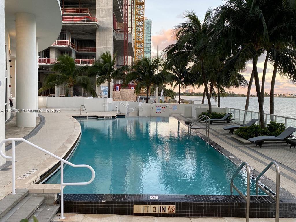 ONYX ON THE BAY CONDO - Residential