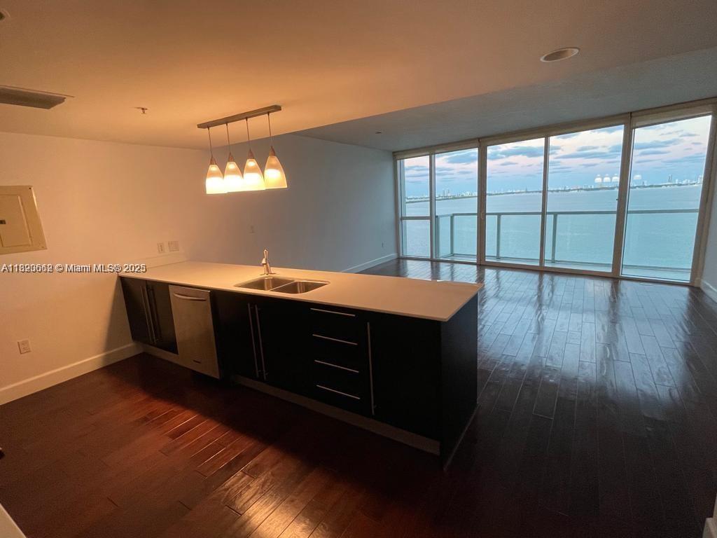 ONYX ON THE BAY CONDO - Residential