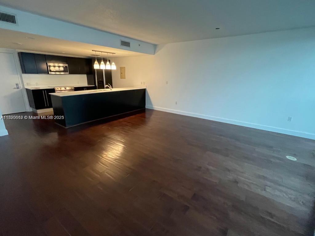 ONYX ON THE BAY CONDO - Residential