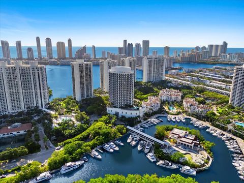 A home in Aventura