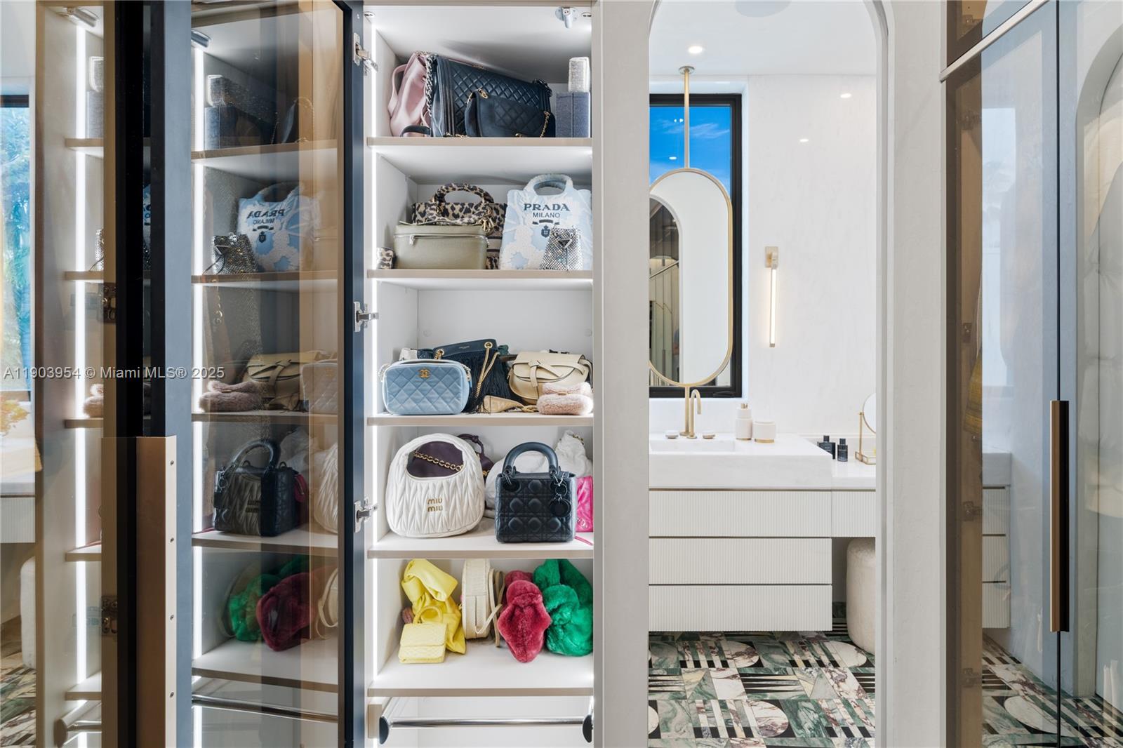 AMD PLAT OF SUNSET LAKE S - Residential