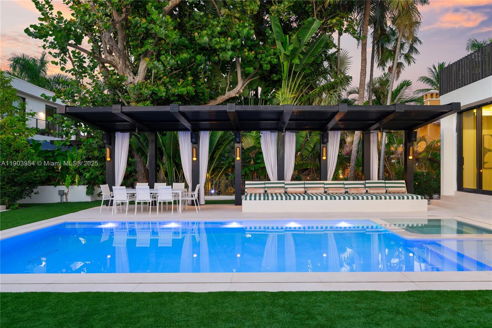 AMD PLAT OF SUNSET LAKE S - Residential