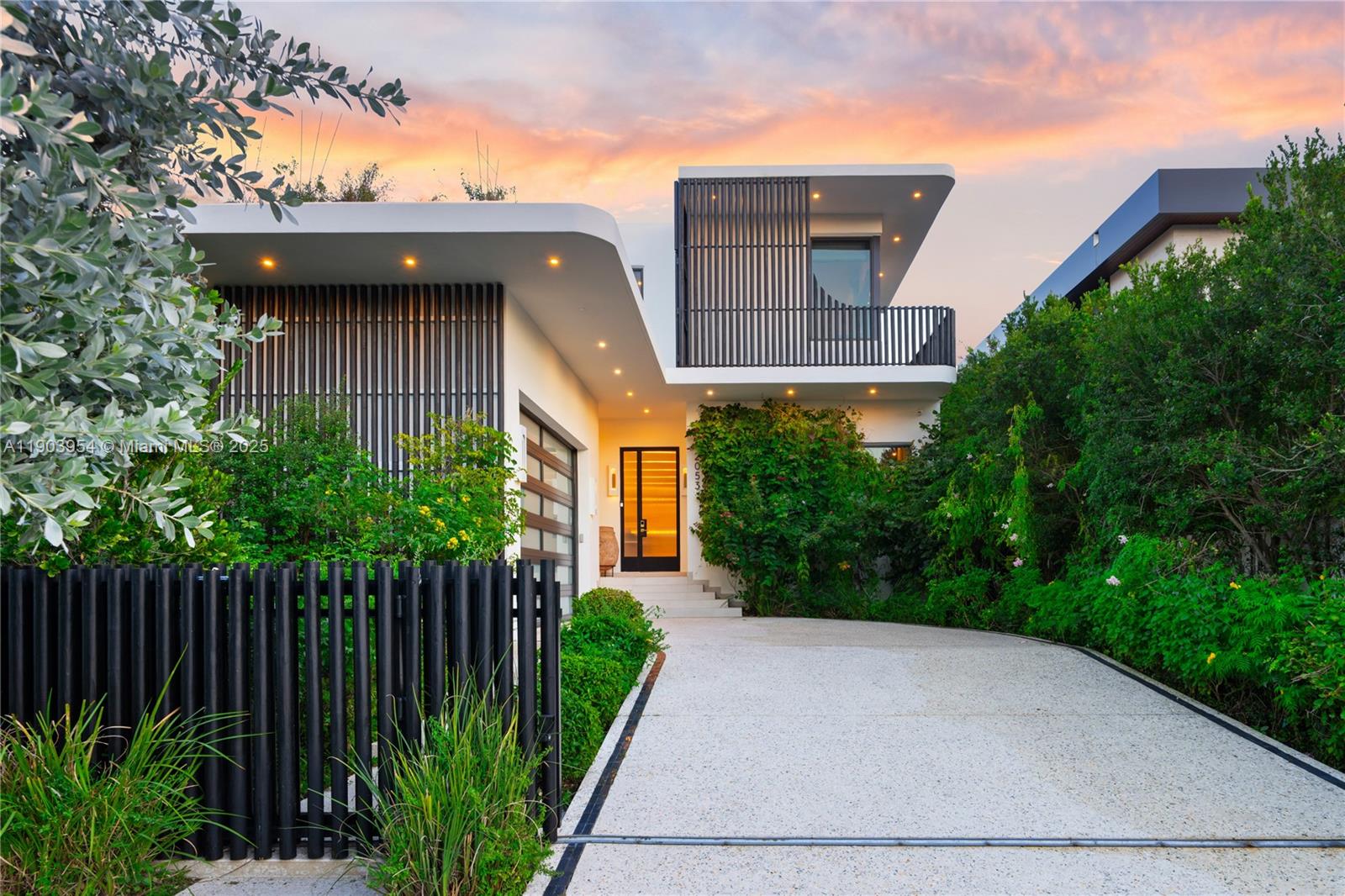 AMD PLAT OF SUNSET LAKE S - Residential