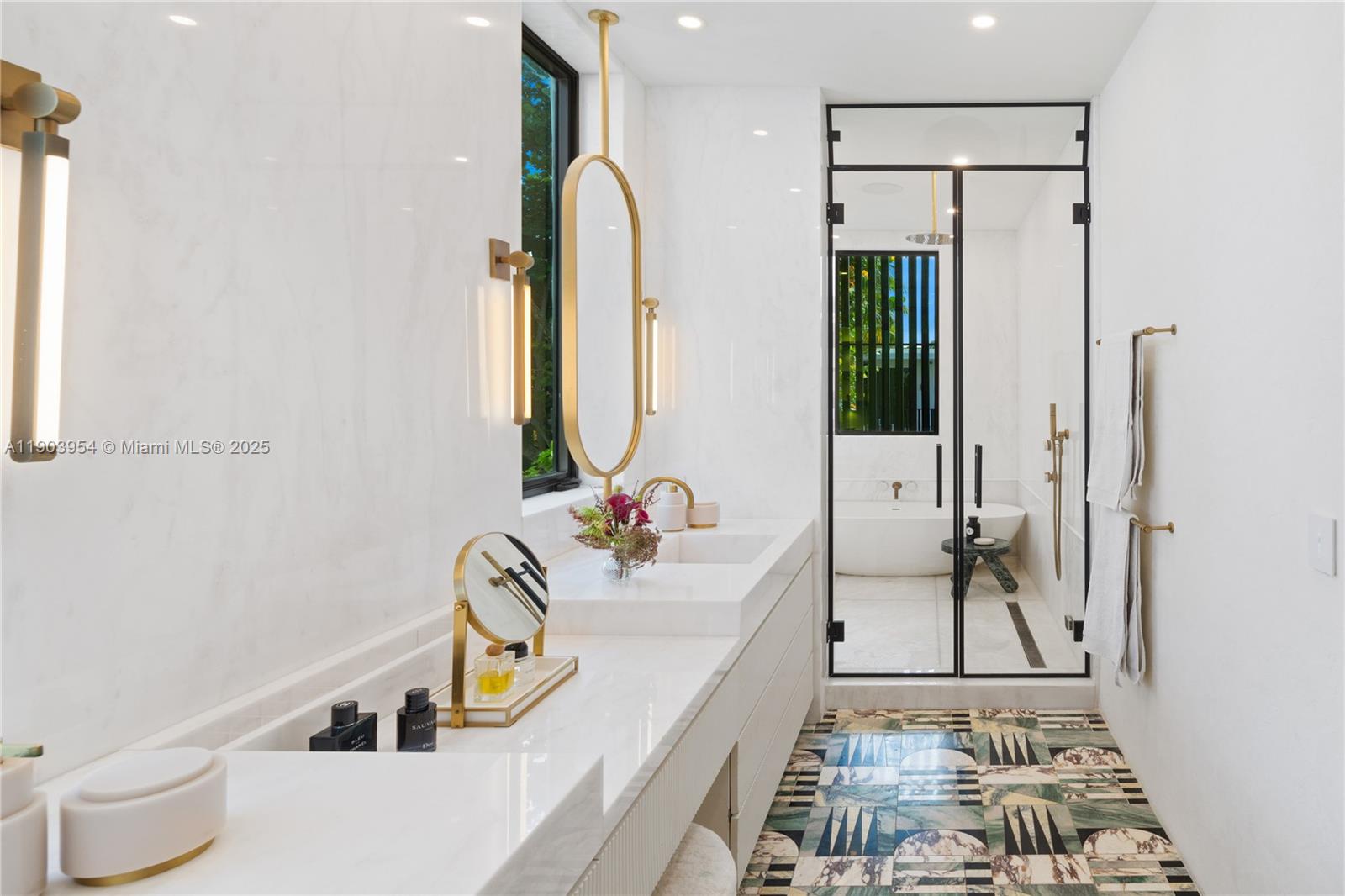 AMD PLAT OF SUNSET LAKE S - Residential