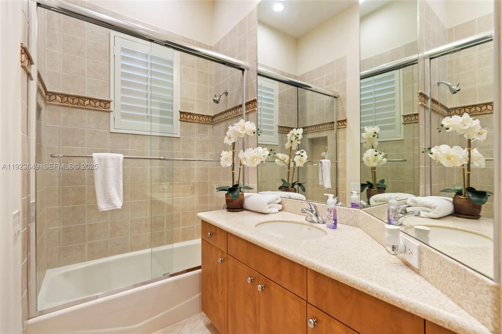 THREE ISLANDS 3RD SECTION - Residential