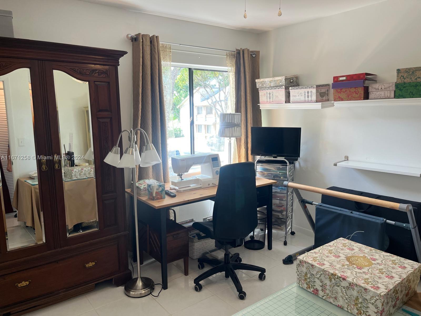 WIMBLEDON AT JACARANDA CO - Residential