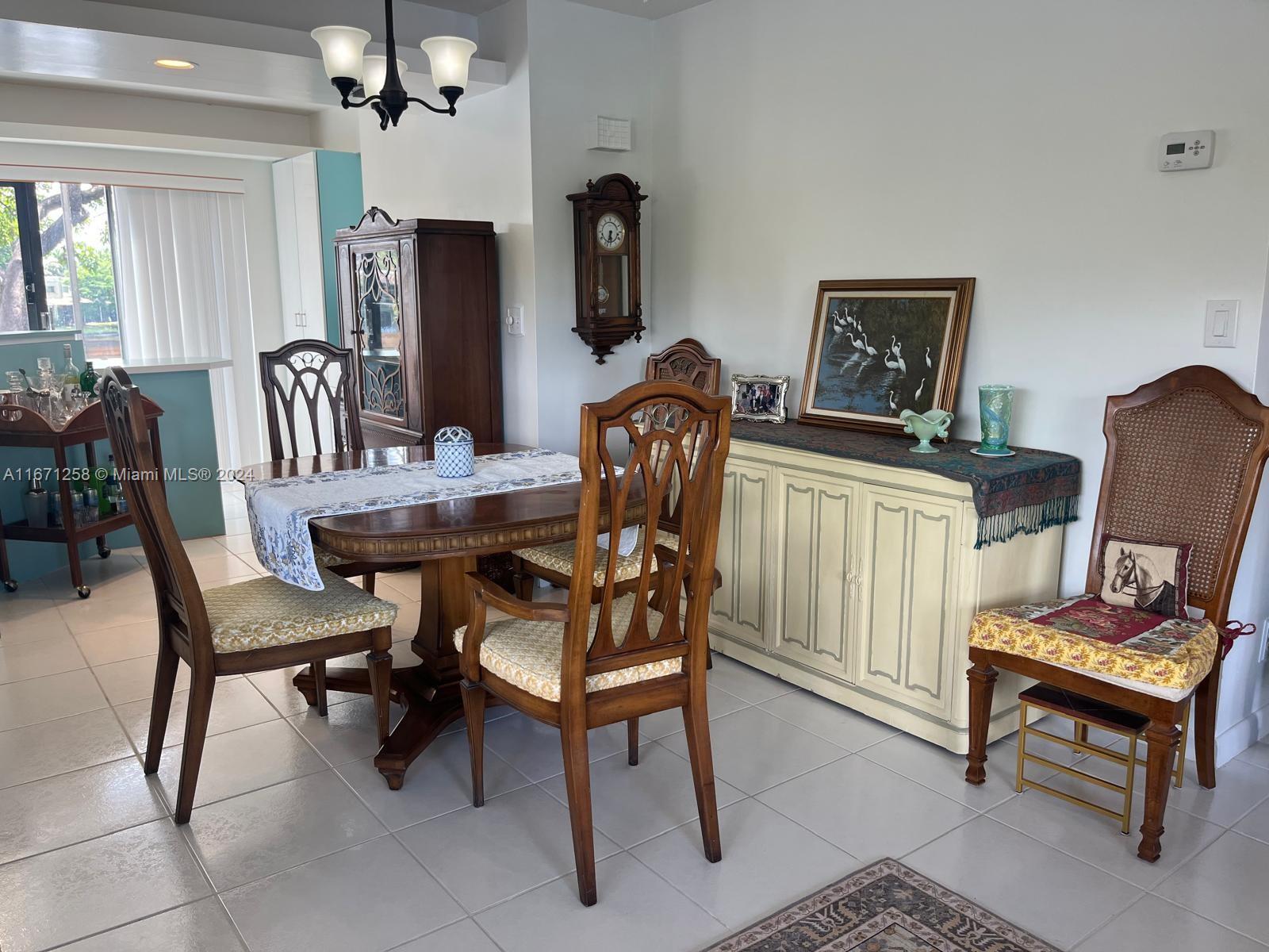 WIMBLEDON AT JACARANDA CO - Residential