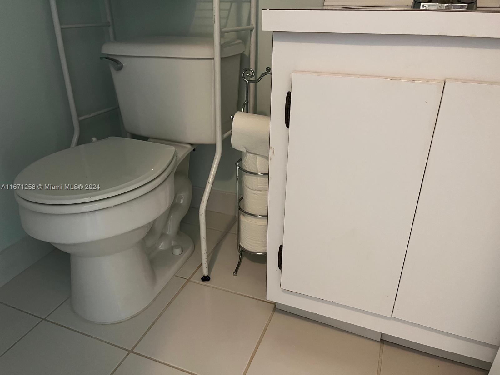 WIMBLEDON AT JACARANDA CO - Residential