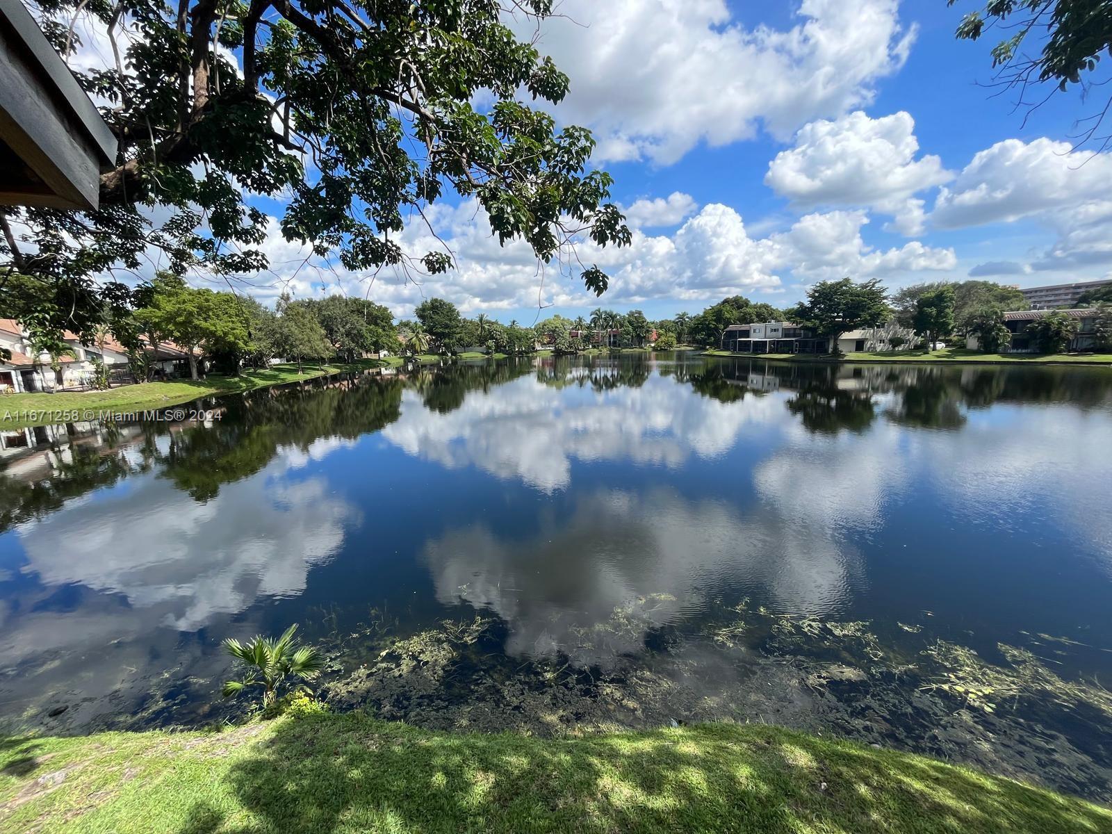 WIMBLEDON AT JACARANDA CO - Residential
