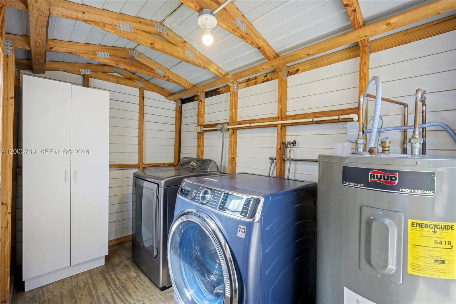 RIVIERA PINES - Residential Lease