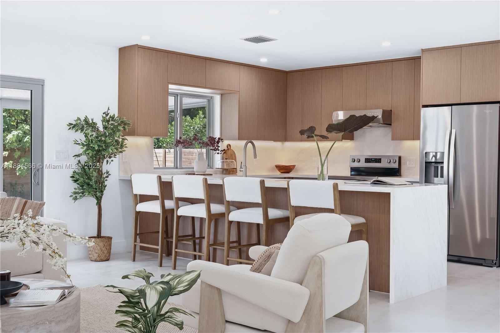 TWIN LAKE MANOR SUB - Residential