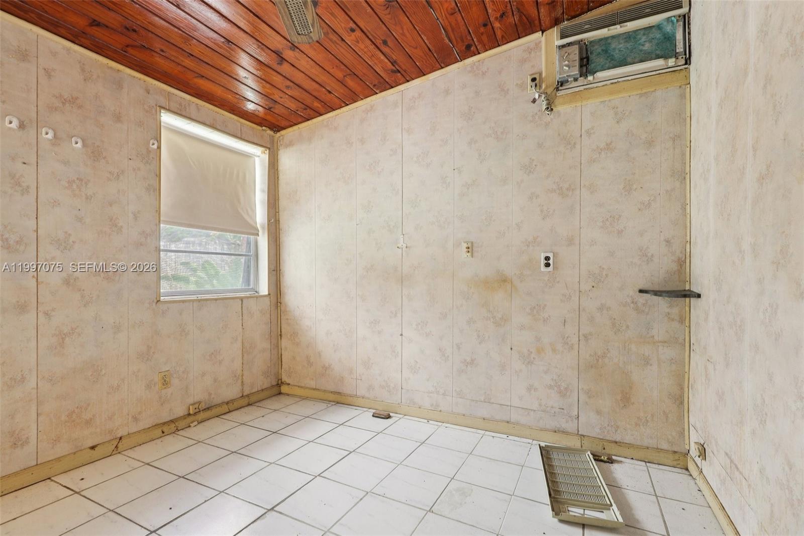 POMPANO BEACH HIGHLANDS 4 - Residential