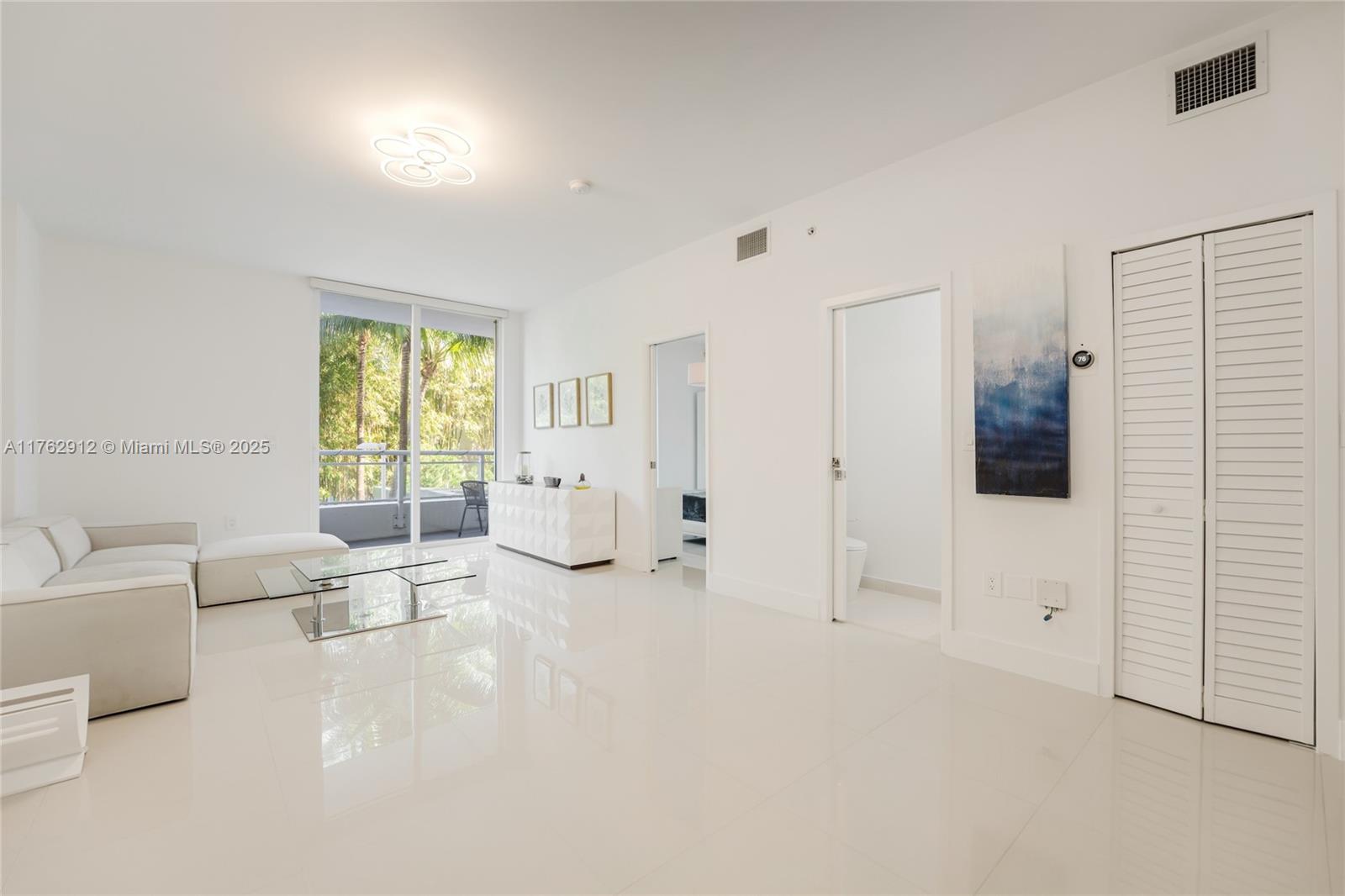 Rental Property at 2020 Prairie Ave 205, Miami Beach, Miami-Dade County, Florida - Bedrooms: 1 
Bathrooms: 2  - $2,990 MO.