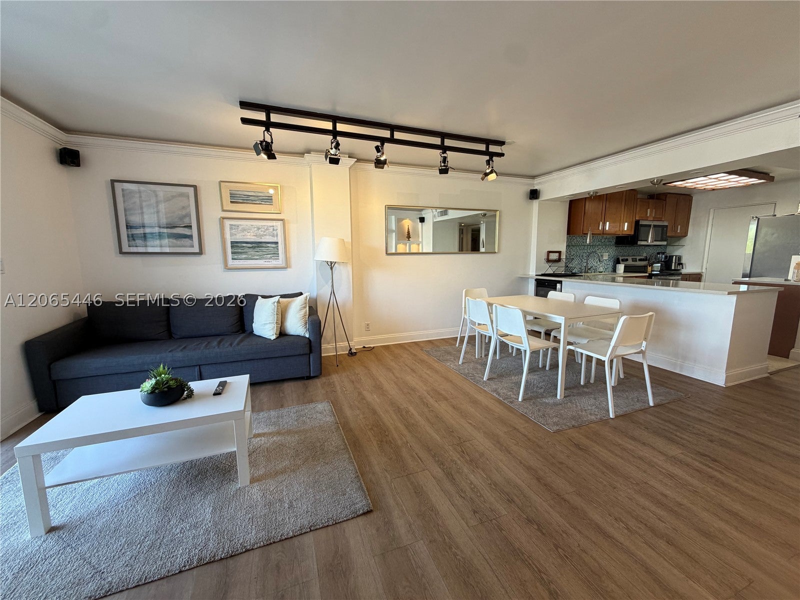 View photos, virtual tours, details... 2903 N Miami Beach Blvd 201