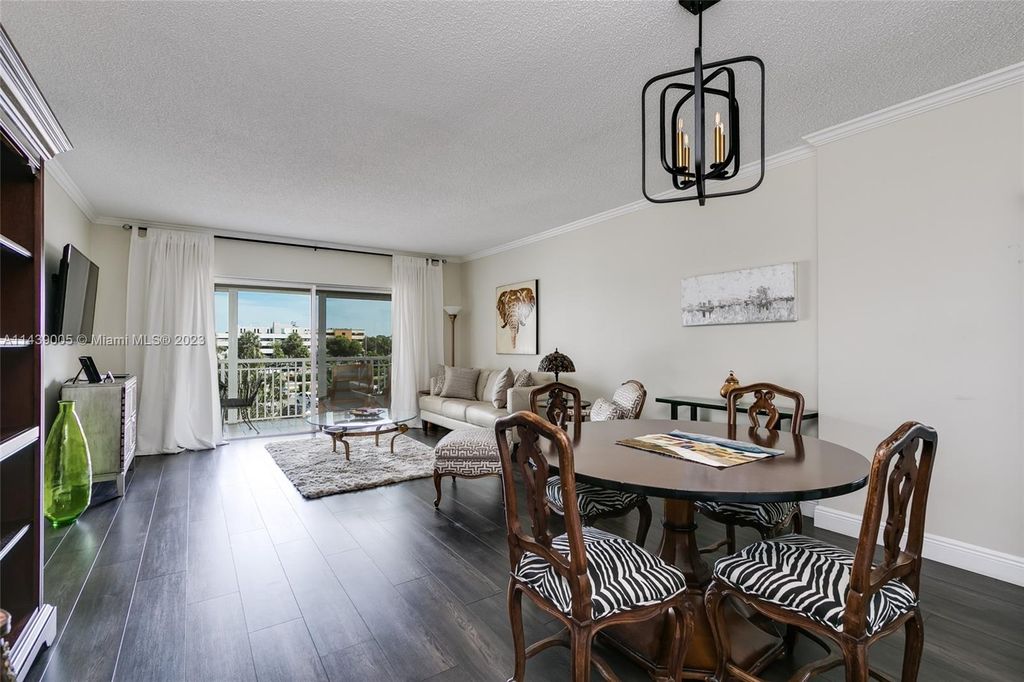 Photo of 3800 Hillcrest Dr #309, Hollywood, FL 33021 (MLS # A11439005)