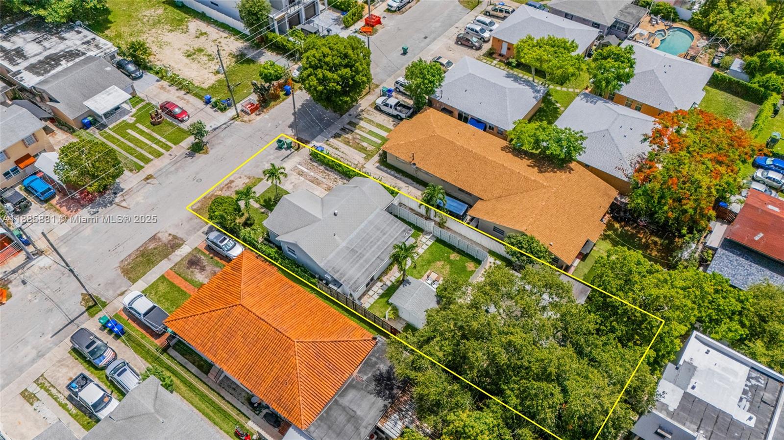 THE PINES - Residential Income
