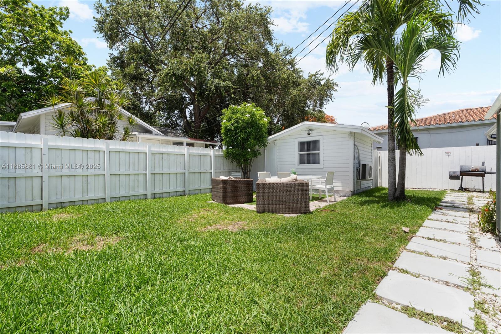 THE PINES - Residential Income