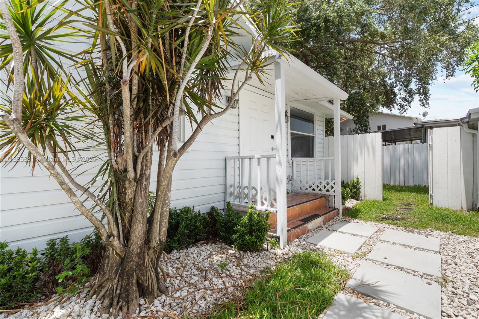 THE PINES - Residential Income