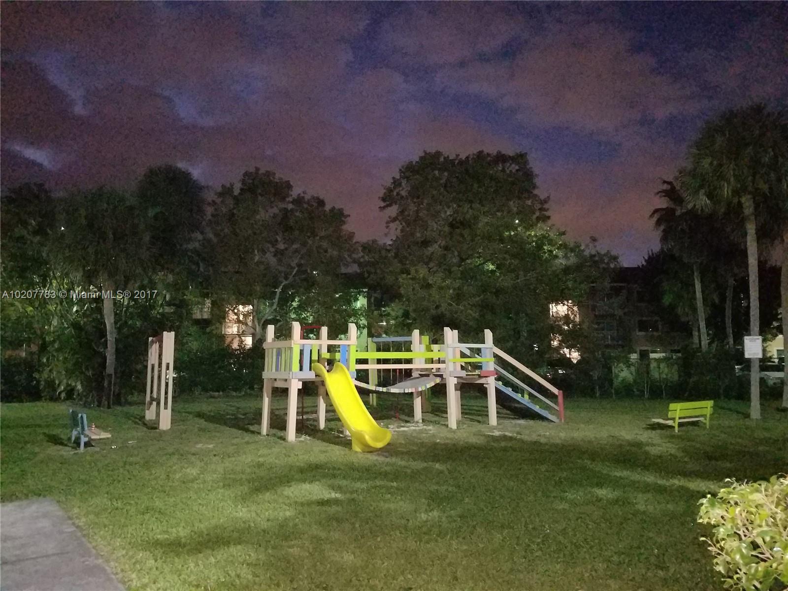 Lakeview Gardens At Miami - Residential Lease