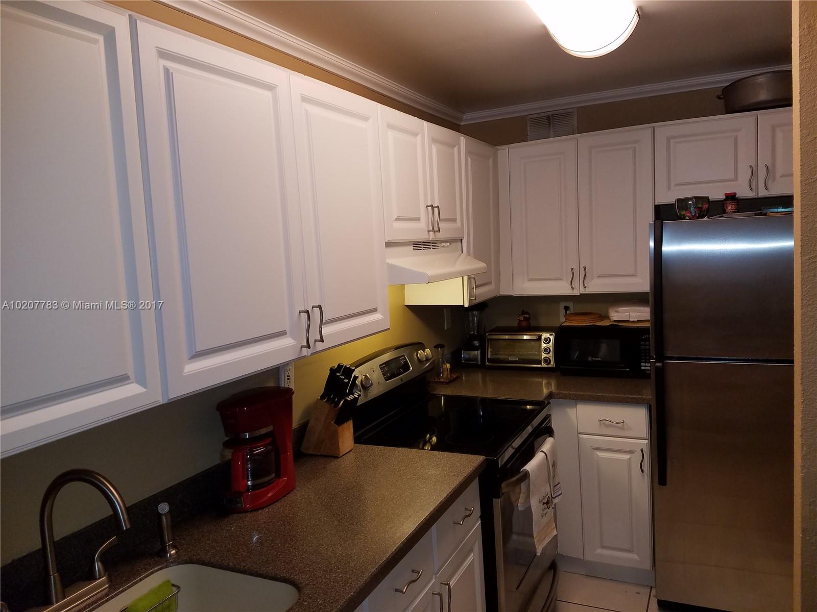 Lakeview Gardens At Miami - Residential Lease