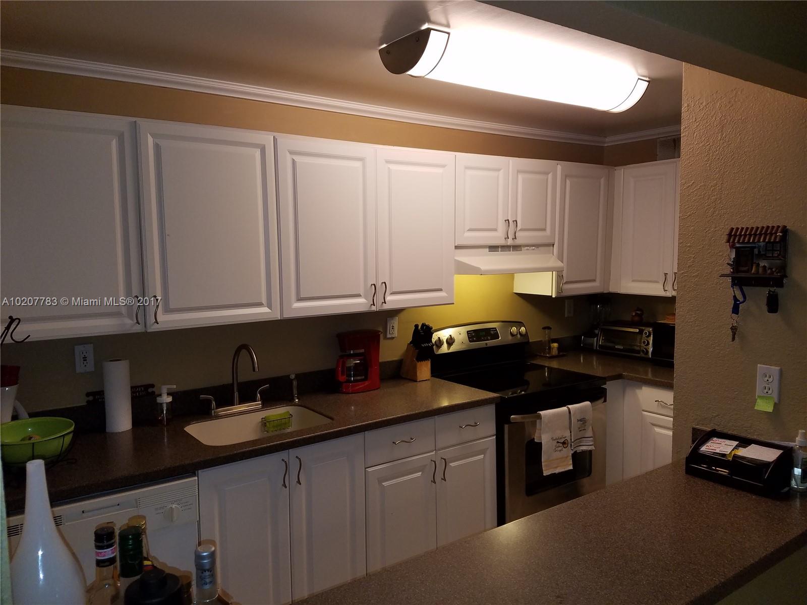 Lakeview Gardens At Miami - Residential Lease