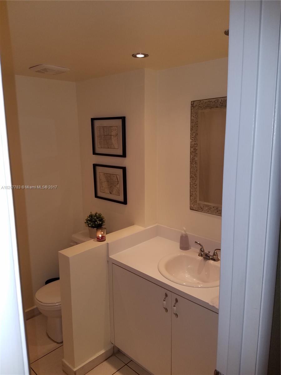 Lakeview Gardens At Miami - Residential Lease