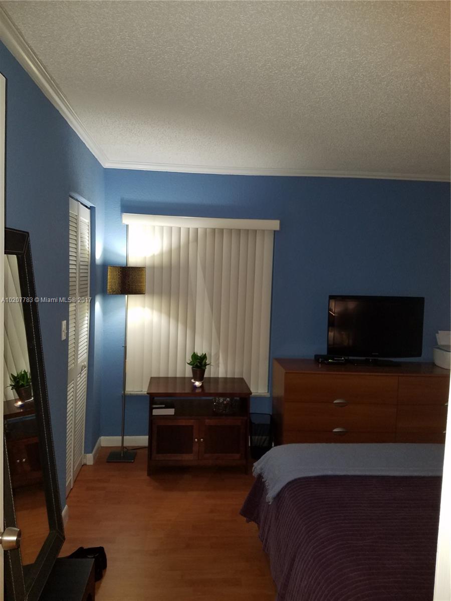 Lakeview Gardens At Miami - Residential Lease