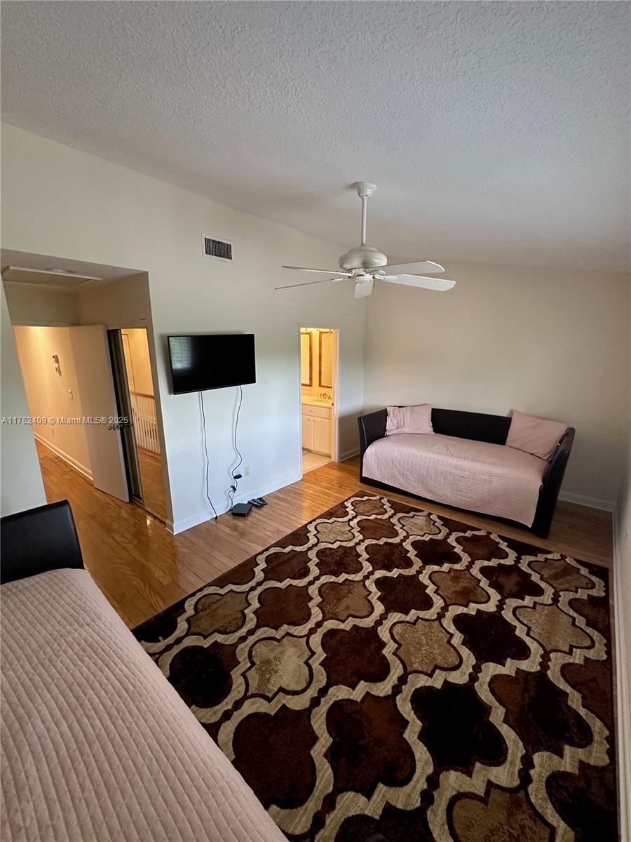 CAPTAINS WALK CONDO - Residential