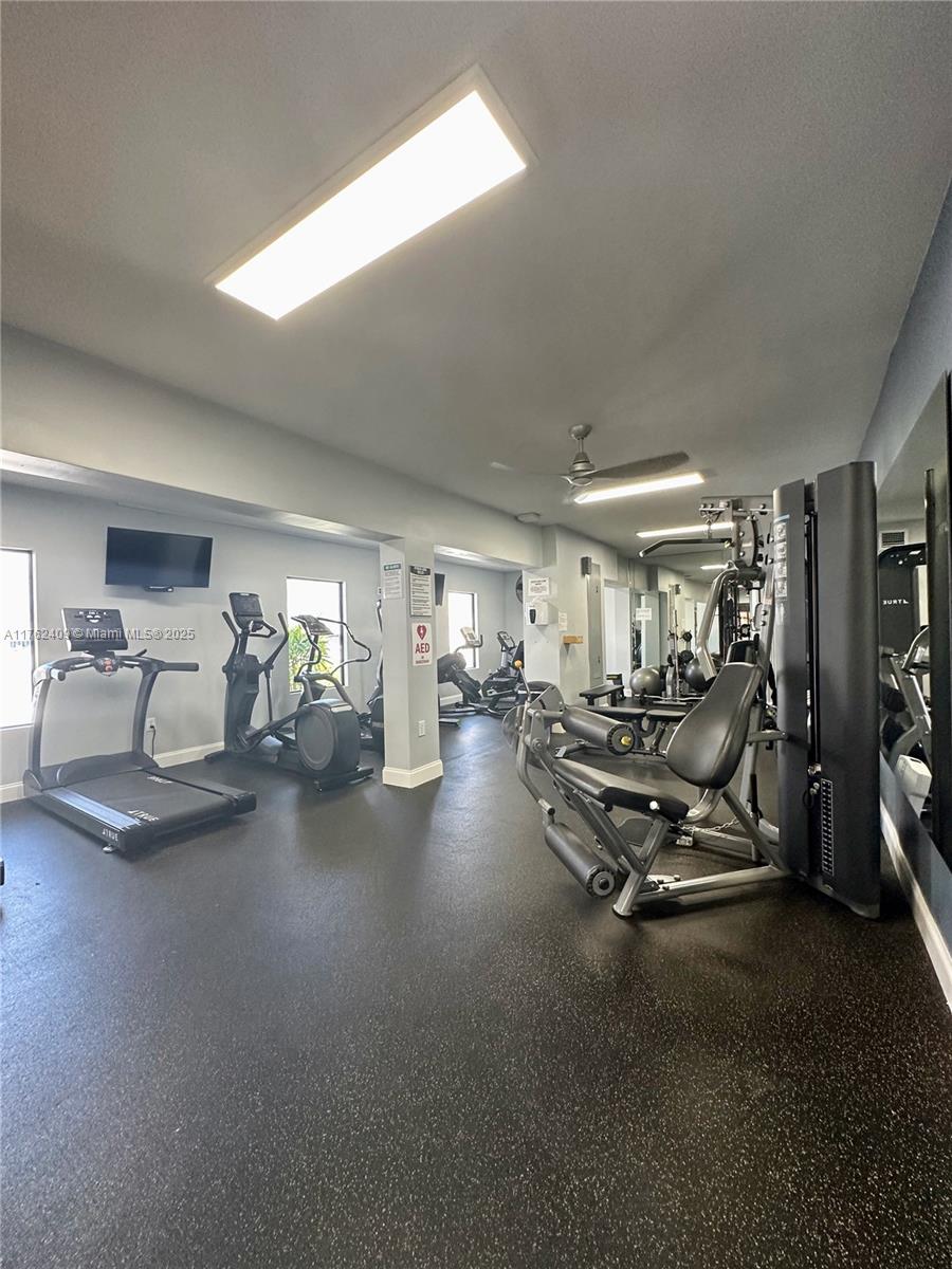 CAPTAINS WALK CONDO - Residential