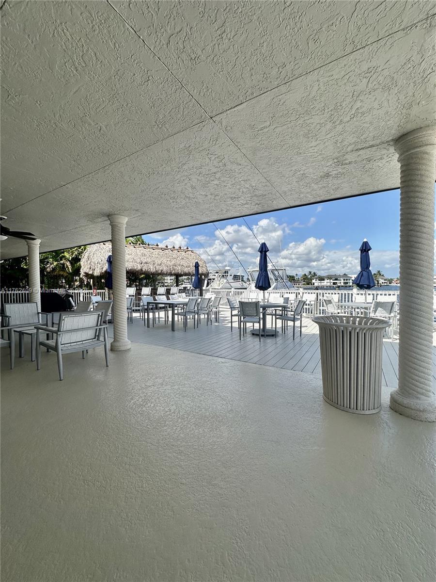 CAPTAINS WALK CONDO - Residential