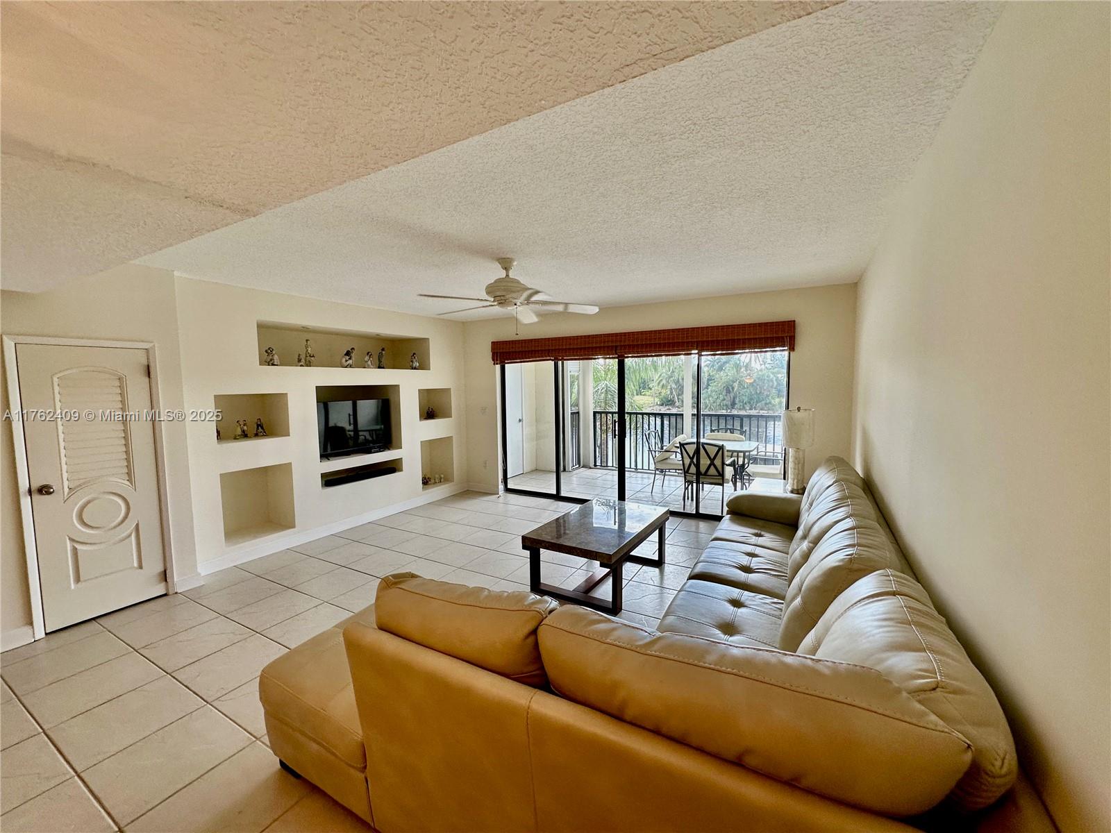 CAPTAINS WALK CONDO - Residential