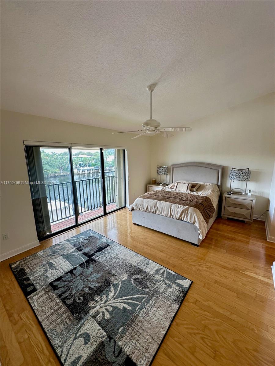 CAPTAINS WALK CONDO - Residential
