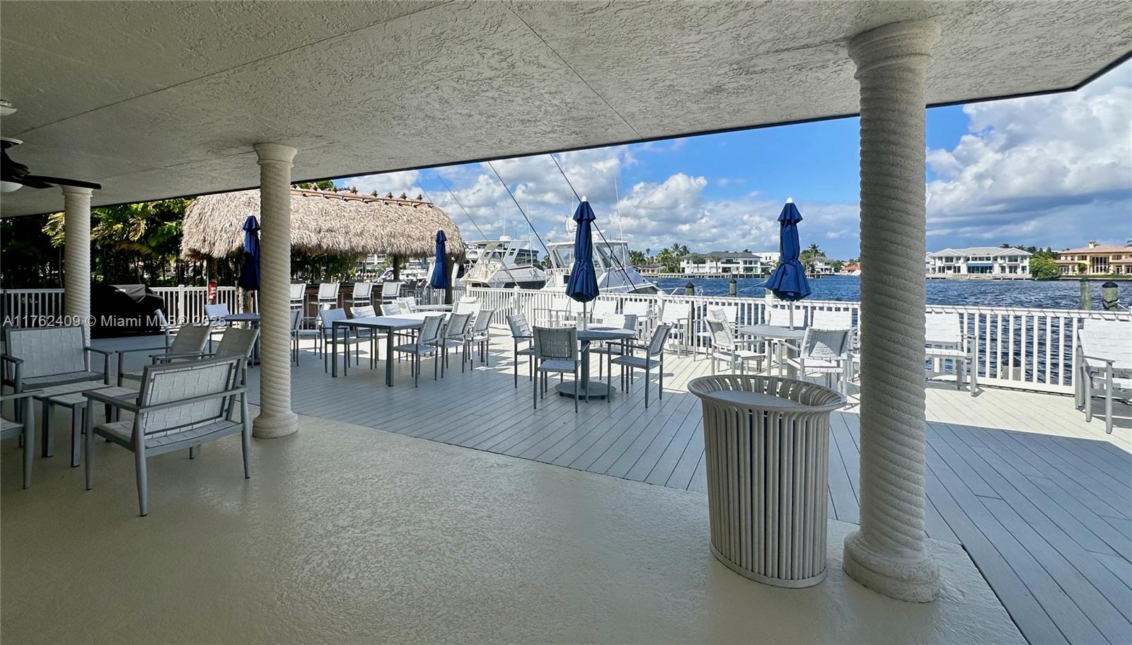 CAPTAINS WALK CONDO - Residential