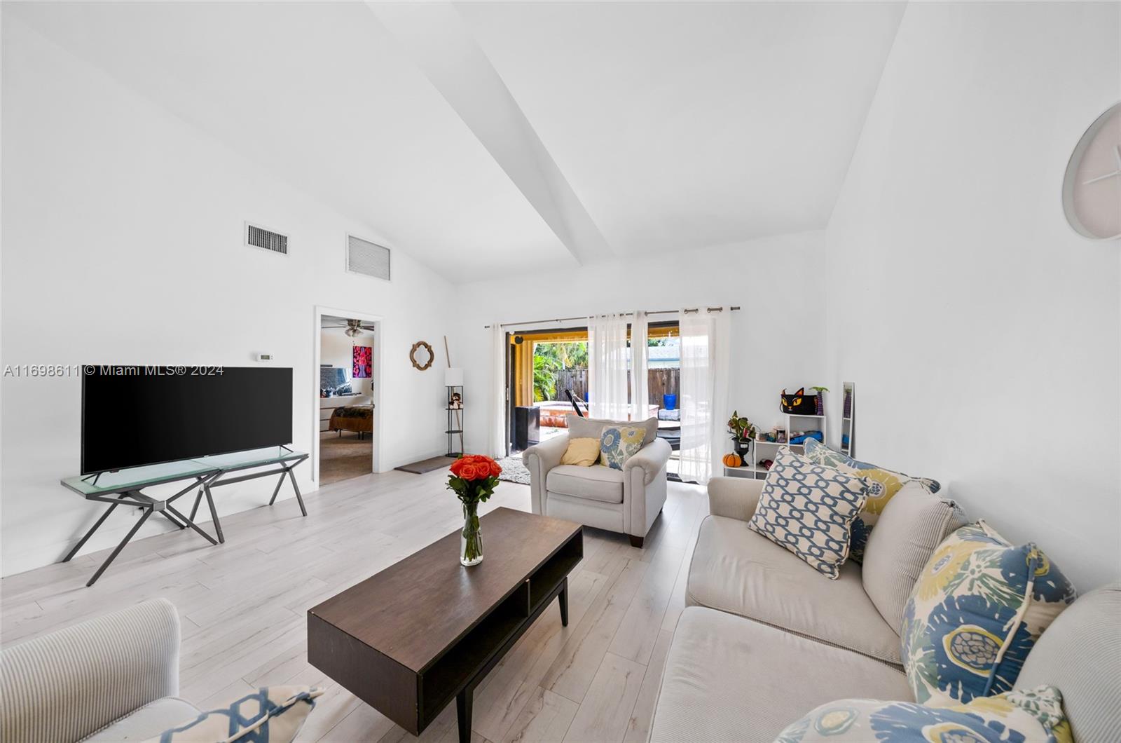 VILLA RICA - Residential Lease