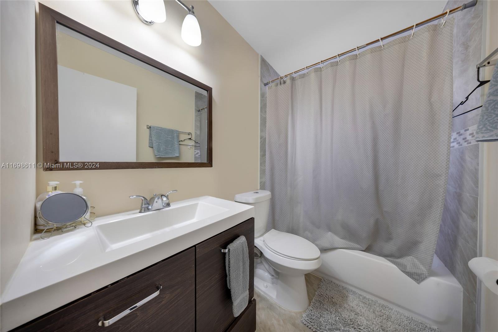 VILLA RICA - Residential Lease