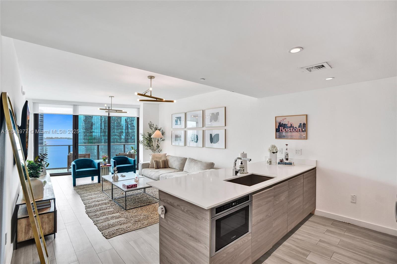 1300 S MIAMI AVENUE CONDO - Residential