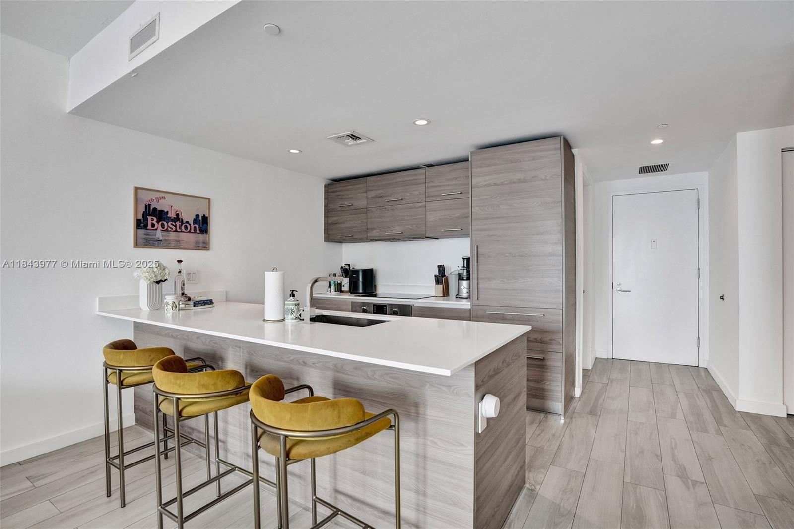 1300 S MIAMI AVENUE CONDO - Residential