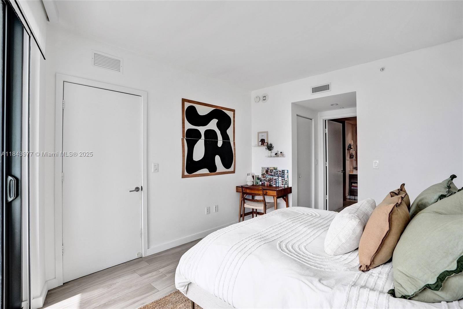 1300 S MIAMI AVENUE CONDO - Residential