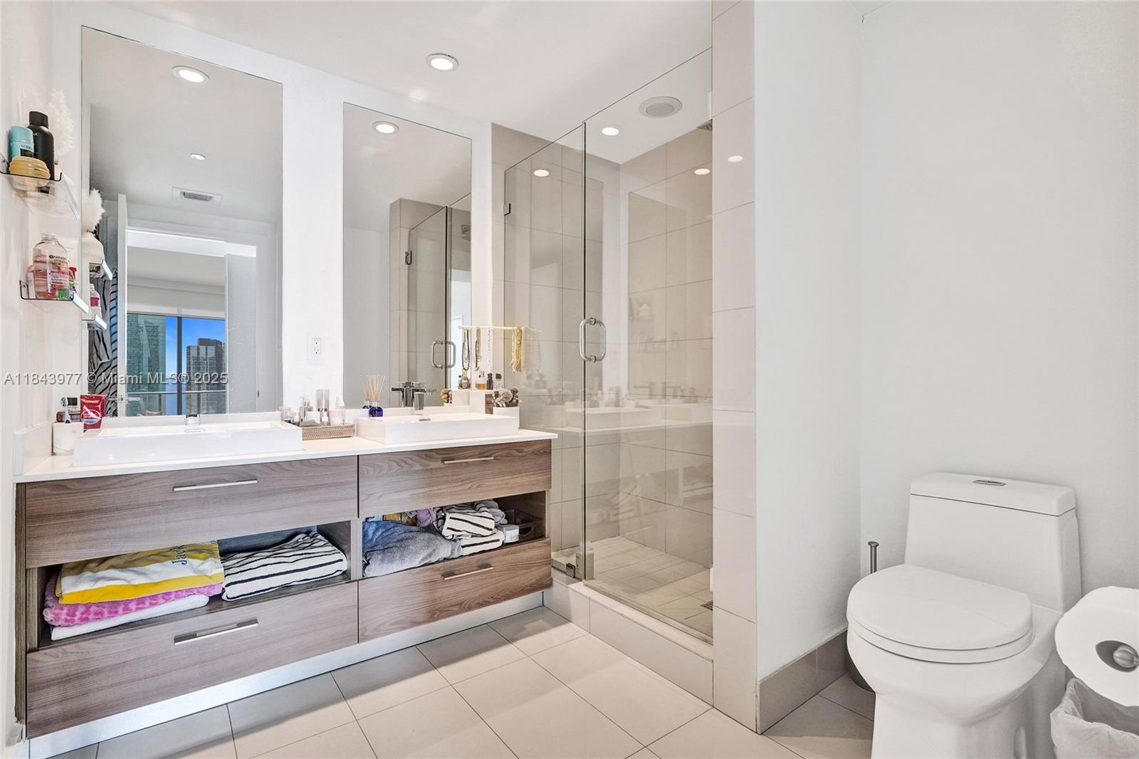 1300 S MIAMI AVENUE CONDO - Residential