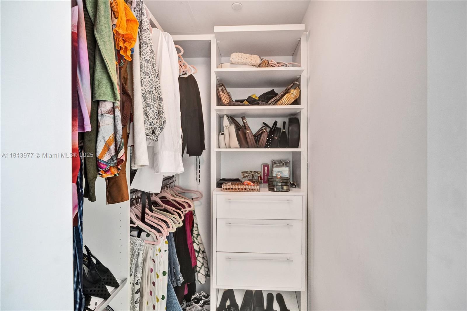 1300 S MIAMI AVENUE CONDO - Residential