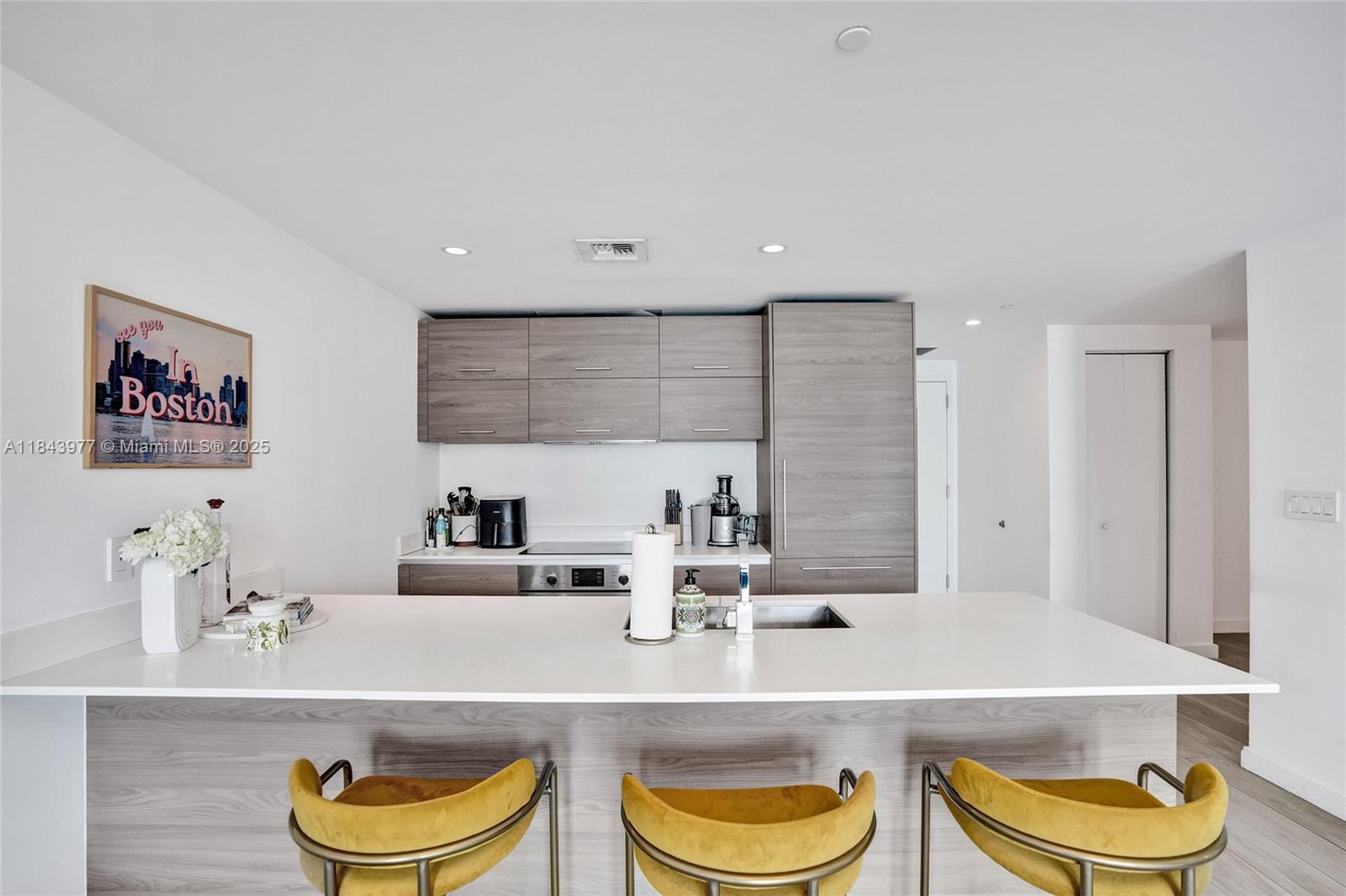 1300 S MIAMI AVENUE CONDO - Residential