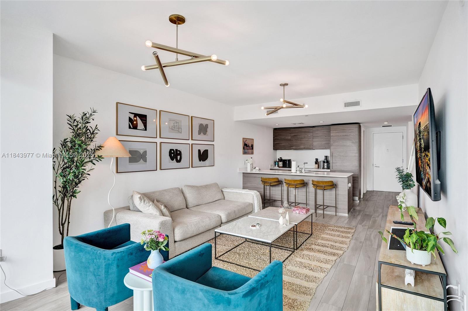 1300 S MIAMI AVENUE CONDO - Residential