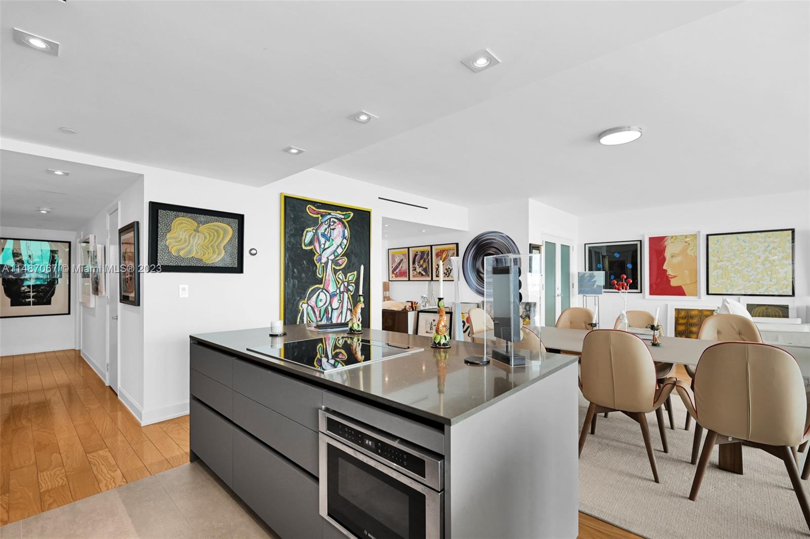 SANTA MARIA CONDO - Residential