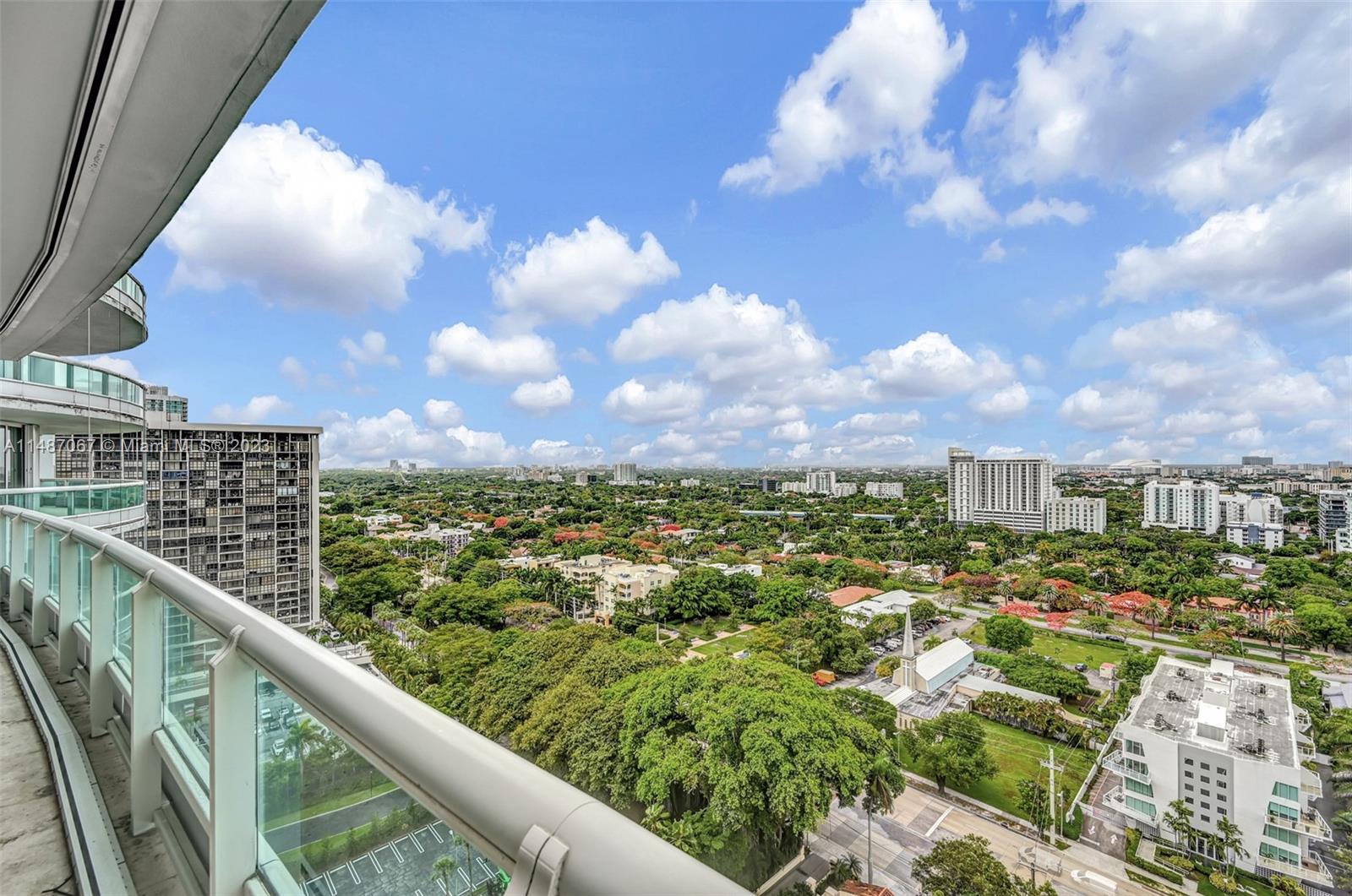 SANTA MARIA CONDO - Residential