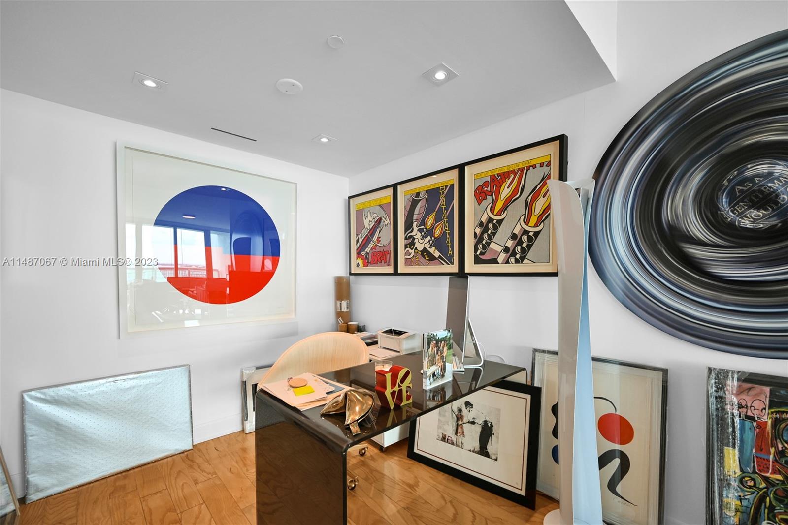 SANTA MARIA CONDO - Residential