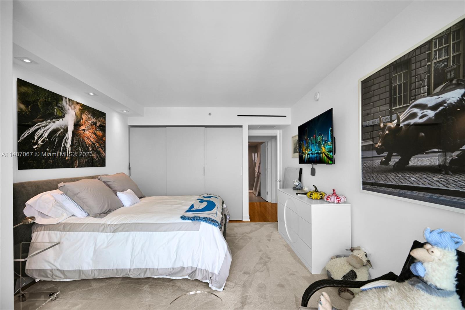 SANTA MARIA CONDO - Residential