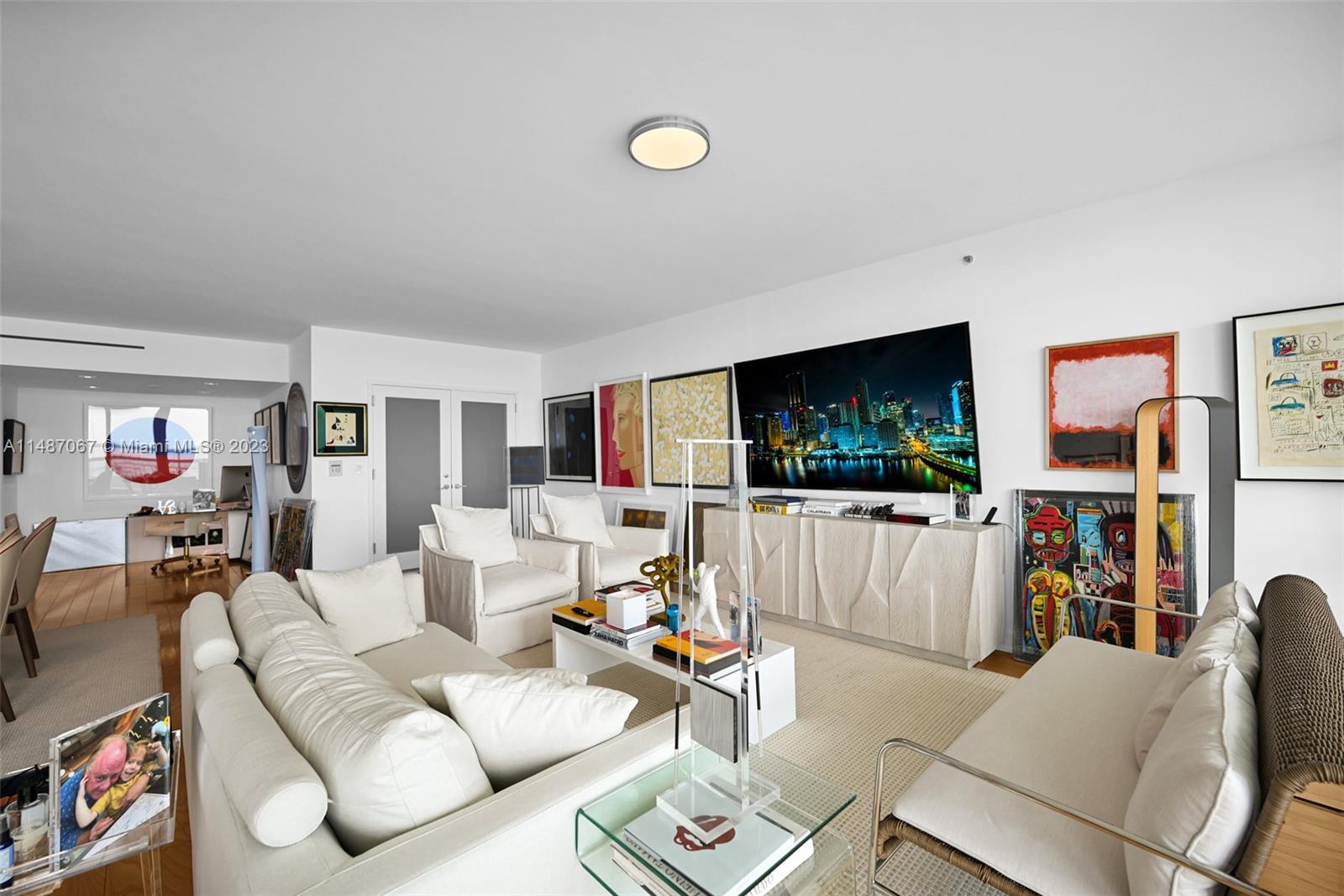 SANTA MARIA CONDO - Residential