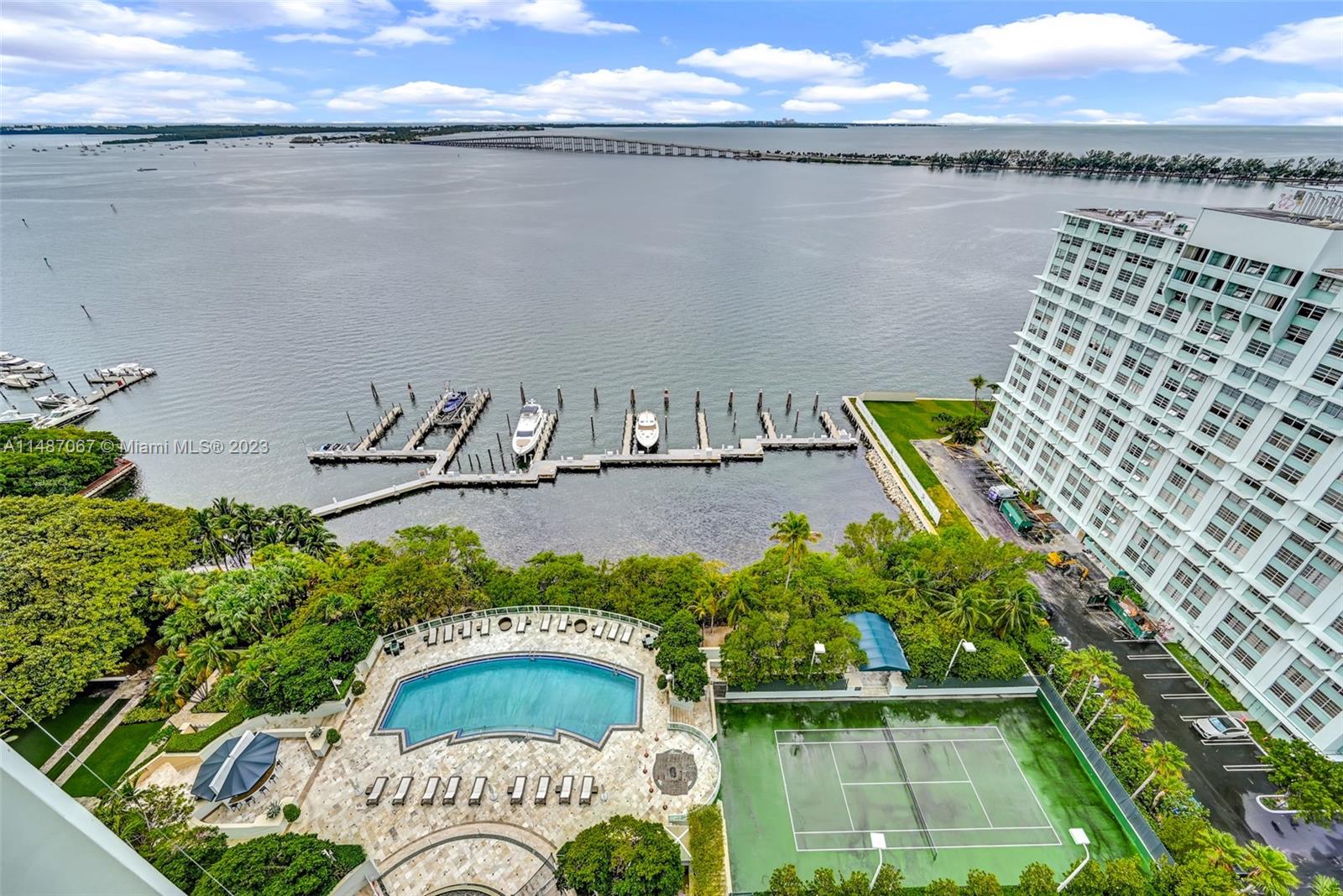 SANTA MARIA CONDO - Residential